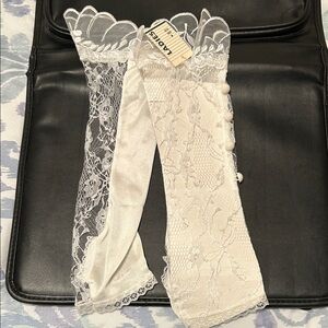 White Lace Arm Warmers